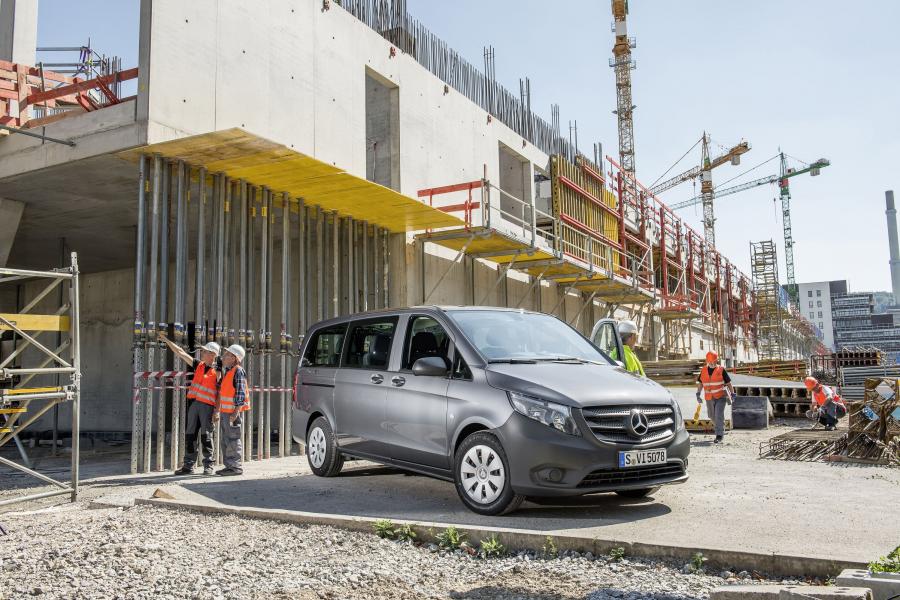  Mercedes-Benz Vito Tourer Base 2014 года  (фото 4 из 45)
